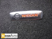 Металлический логотип Nissan (Ниссан) цветной