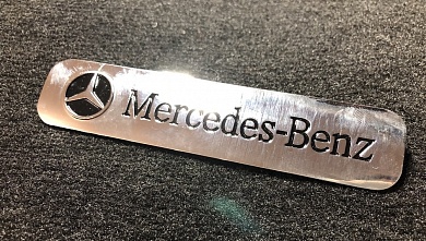  Mercedes-Benz (-) 